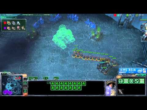 SHOUTcraft: Match 1 - mOOnGLaDe (Z) vs Loner (T) cast by Kelly and TotalBiscuit