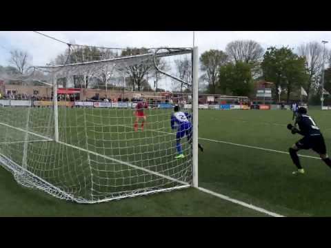 Zouaven-Zilvermeeuwen: Dennis van Tricht mag het nu proberen, maar het doel staat helemaal verkeerd.