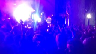 New Bae (live) - Vic Mensa