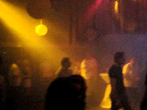 Dj Chiq @ DeLite 8.MPG