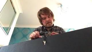 Video thumbnail for Thomann hard case for Stratocaster and Telecaster style guitars by Johnathan Jordan