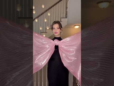 How to wear your decorative scarf