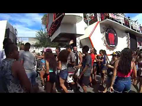 Mc Vitinho polêmico "  Várzea cata ponche  "