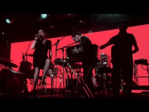 Gleis 8 - Ich liebe Dich nicht (Live im Astra Berlin)