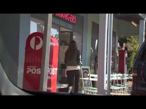 Neighbours: Monday 18 August - Clip