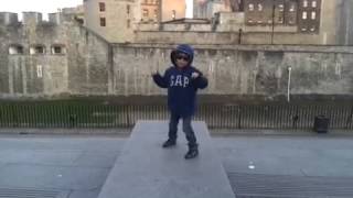Download lagu HARLEM SHAKES the TOWER OF LONDON mp3 Download lagu HARLEM SHAKES the TOWER OF LONDON mp3