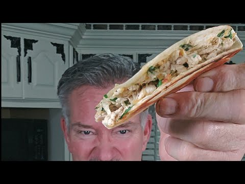 Cheesy Chicken Street tacos #chickentacos #rotisseriechickenrecipes