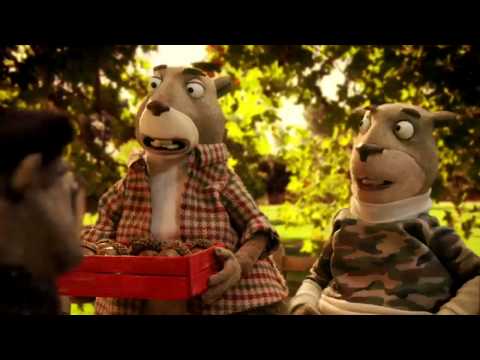 French squirrel goes nuts