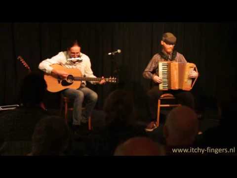 Itchy Fingers LIVE - The Jig of Slurs, The Atholl Highlanders