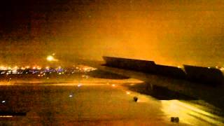 preview picture of video 'United 777 Landing Chicago O'Hare'