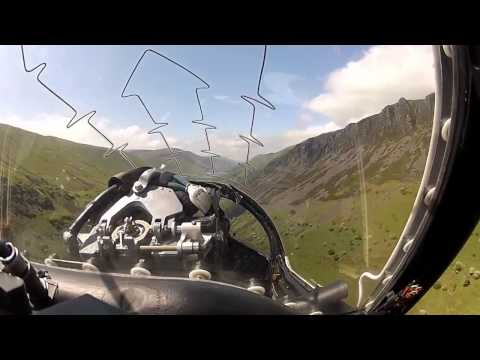 Flying the Mach Loop in a Hawk T1