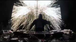 Carl Cox @ We Are FSTVL 2015 Playing: Steve Mulder - Fire Burning