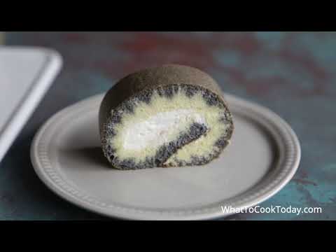 Soft fluffy hurricane swiss roll (with no cracks and nice skin that doesn't peel off)