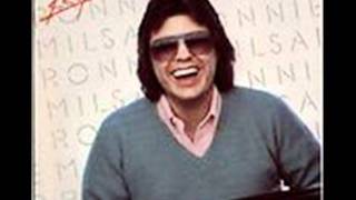 02 I Hate You - That Girl That Waits On Tables Milsap Live 1976 Grand Ole Opry