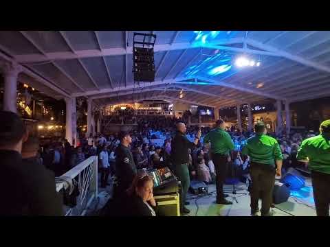 Dile a tu dueño. Maelo Ruiz con Salsalvador All Stars.