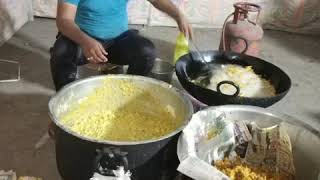 preview picture of video 'Gobhi pakoda street food chittorgarh'