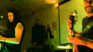 La Leñera - No voy mas lejos - como debe de ser