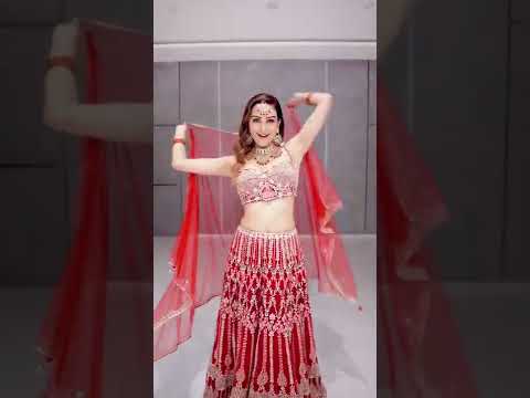 Sabki Baaratein Aayi | Zaara Yesmin X Sonali Bhadauria | Wedding Dance Shorts