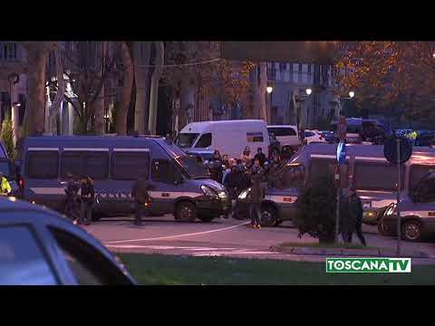 2020-01-18 PRATO - CORTEO SI COBAS ARRIVA IN PIAZZA DEL COMUNE