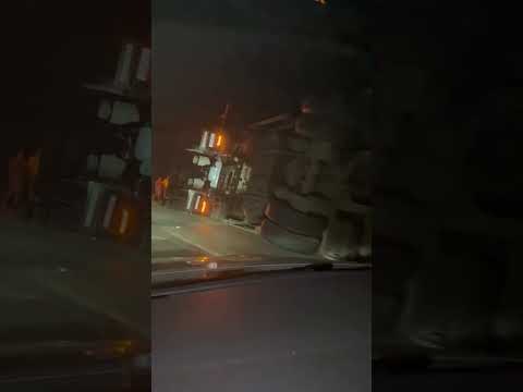 acidente na br116 próximo a padre paraíso mg #estrada #noticias #caminhao #estrada