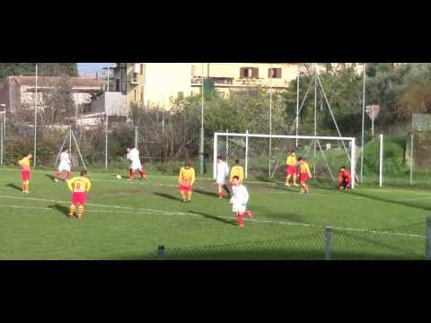 Castelpoto - Rione Libertà 2 - 0 (1° goal di Peluso)