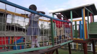 preview picture of video 'Shine Kibera Educational Centre Trip to a kids fun park.'