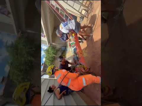 Caetanopolis: trabalhador cai de andaime e é socorrido #caetanopolis