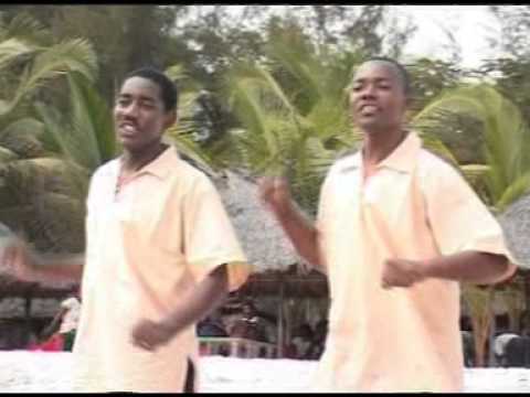 A.I.C CHANGOMBE VIJANA CHOIR - Tumekaribia