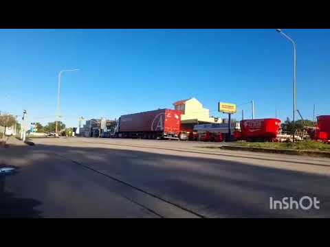 CAMIONES EN CIUDAD DE SAN FRANCISCO , CORDOBA , ARGENTINA , VIDEO 303