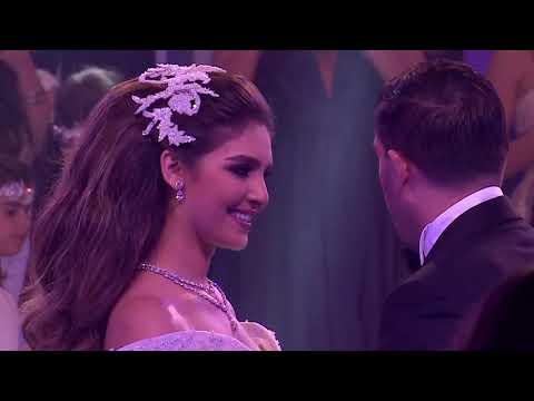 Groom TOTALLY SURPRISES his bride with her favorite singer.. her reaction is PRICELESS😍