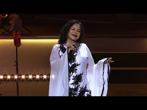 Eva Ayllón - Nuestro Secreto / Que Somos Amantes / Huellas (Versión Eva) (Live)