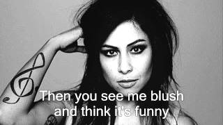 Pitty - Na sua estante (Lyrics English)