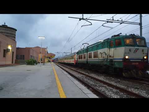 IL SOUND del CAIMANO!! E656 030 Arrivo e Partenza!