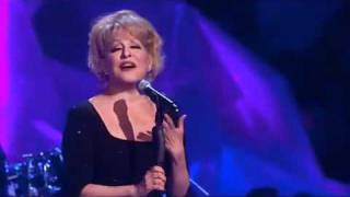 Bette Midler - From a Distance - Subtitles English-Spanish