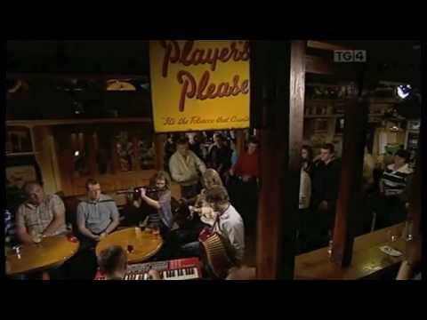 Geantraí Belleek - Maguire family & Ronan Warnock