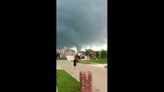 preview picture of video 'Tornado Forney Texas Seen from Chestnut Meadows 4/3/2012'
