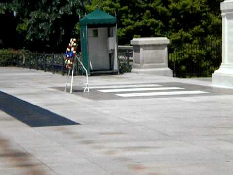 Guard warns visitor at Tomb of the Unknowns