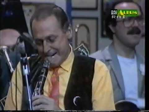 Renzo Arbore - Ma come fanno i marinai (1985)