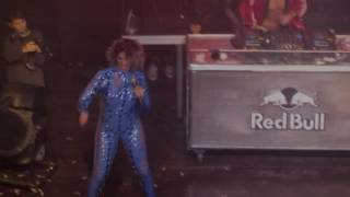 Lara Sajen live @Que trabaje Rita