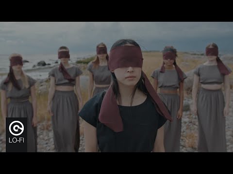 GLISZ FEAT JODIE KNIGHT - Undressed (Official Video)