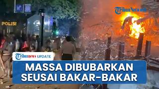 Gagal Bertemu Rudy Masud, Massa Aksi 214 Bakar Sampah dan Lempari Kantor Gubernur Kaltim