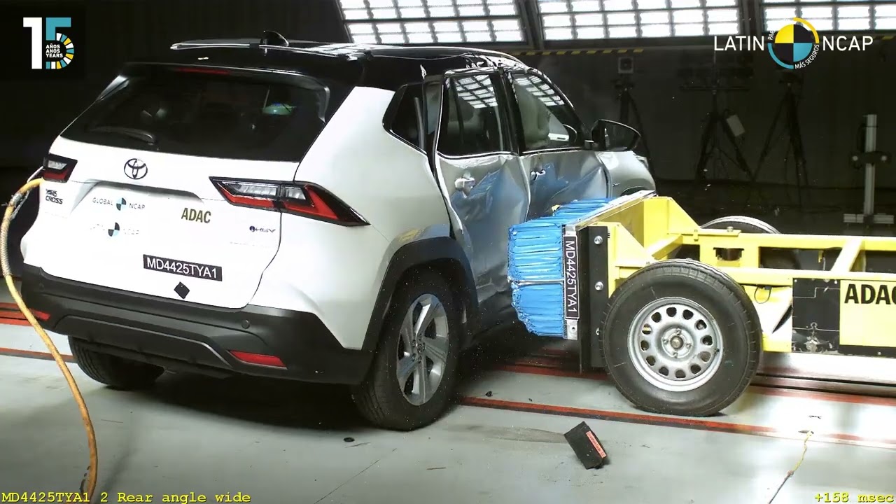 Toyota Yaris Cross + 6 Airbags