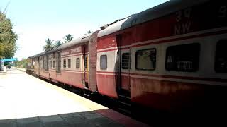 preview picture of video 'High Speed train at kythasandra tumkur'