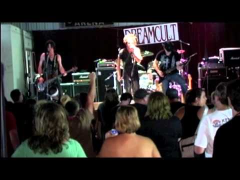 Dreamcult performing Devil's Elevator, Rock Related opening for Warrant Portsmouth OH