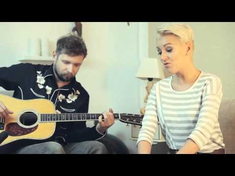 Bartek Miarka & Martella- Babawanga (house session)