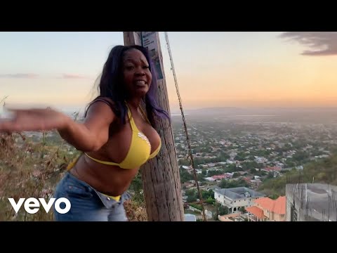 Queen Ladi Gangsta - Live Mi Life (Official Video)
