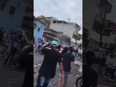 Como acabar com baile funk na sua rua kkkkk