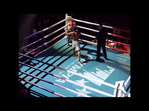 Bartosz Batra vs Colin Murphy Muay Thai Jam edynburg 18 maj 2014