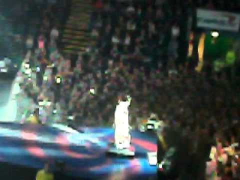 Pearl Katy Perry live at Capital FM Arena 5/11/11
