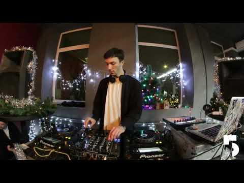 5букврадио - outify @ raw christmas 27dec2018